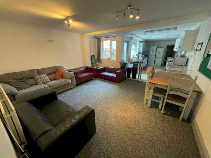 9 Bedroom House To Rent In Bournbrook Road, Selly Oak, Birmingham, West Midlands, B29