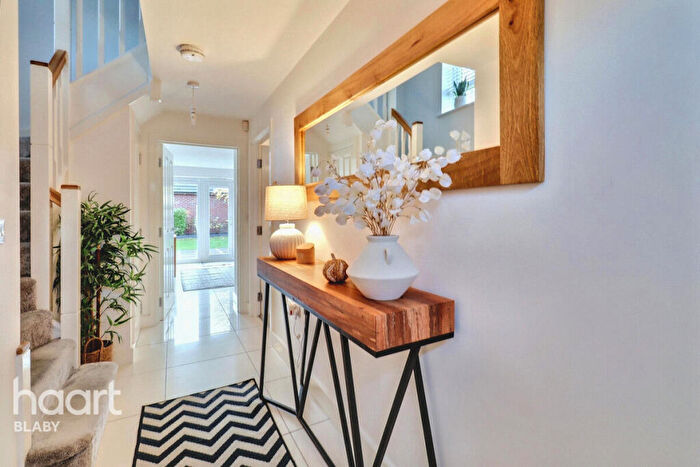 4 Bedroom Detached House For Sale In Hopper Way, Leicester, LE8