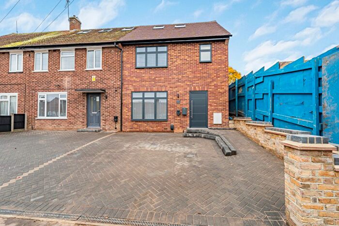 3 Bedroom End Terrace House To Rent In Worcester Road, Uxbridge, UB8