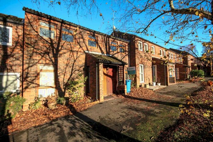 3 Bedroom Terraced House To Rent In Kimberley, Bracknell, RG12