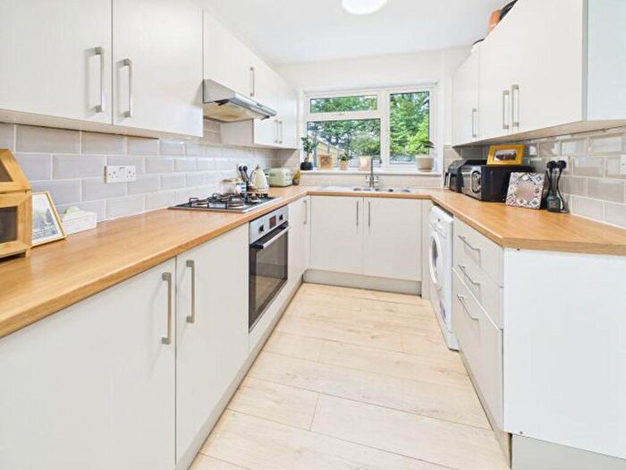 2 Bedroom End Of Terrace House For Sale In Dixwell Close, Gillingham, ME8