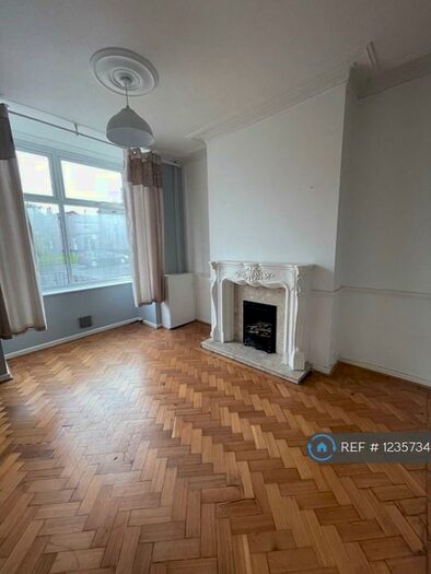 2 Bedroom Terraced House To Rent In Bolton Road, Kearsley, Bolton, BL4