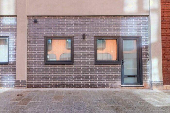 1 Bedroom Apartment To Rent In Duke Street, Doncaster, DN1