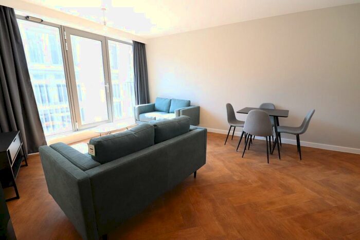 2 Bedroom Apartment To Rent In Broadside, Oldham Road, M4