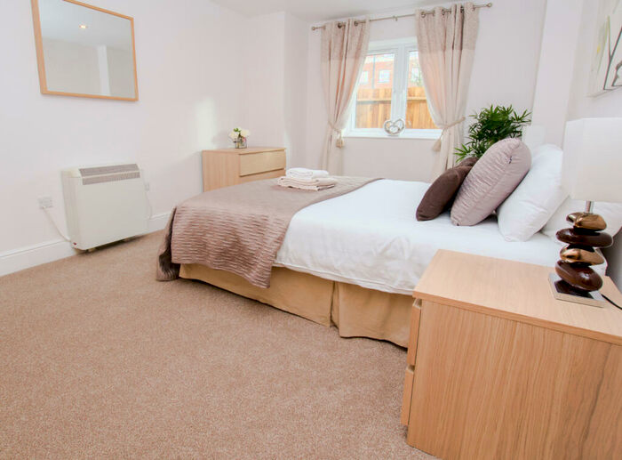 1 Bedroom Flat To Rent In Town Mead, RH11