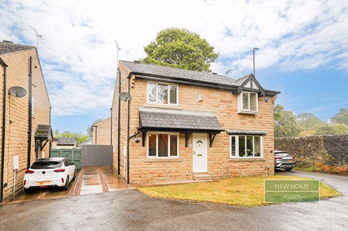 3 Bedroom Semi-Detached House For Sale In Coverley Rise, Yeadon, Leeds, LS19