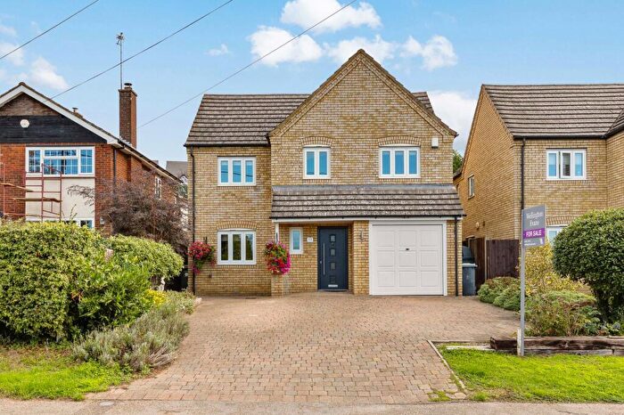 4 Bedroom Detached House For Sale In Barton Road, Gravenhurst, MK45