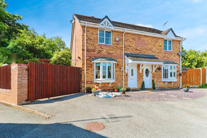 3 Bedroom Semi-Detached House For Sale In Oakleigh, Pen-Y-Cae, Wrexham, LL14