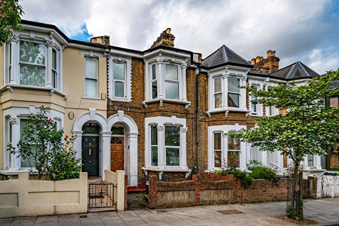 5 Bedroom Terraced House For Sale In Barretts Grove, , Stoke Newington, London, N16
