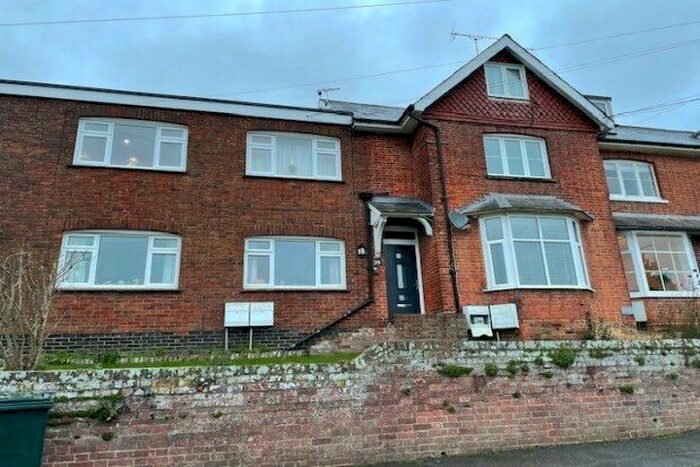 1 Bedroom Flat To Rent In Golden Square, Tenterden, TN30