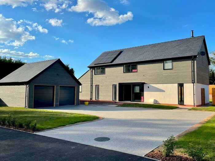 5 Bedroom Detached House For Sale In Burghill, HR4