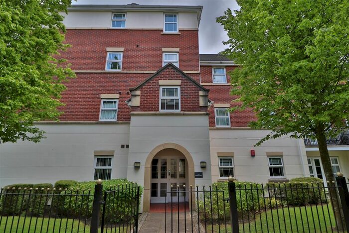 2 Bedroom Flat To Rent In Truman Court, Great Sankey, Warrington, WA5