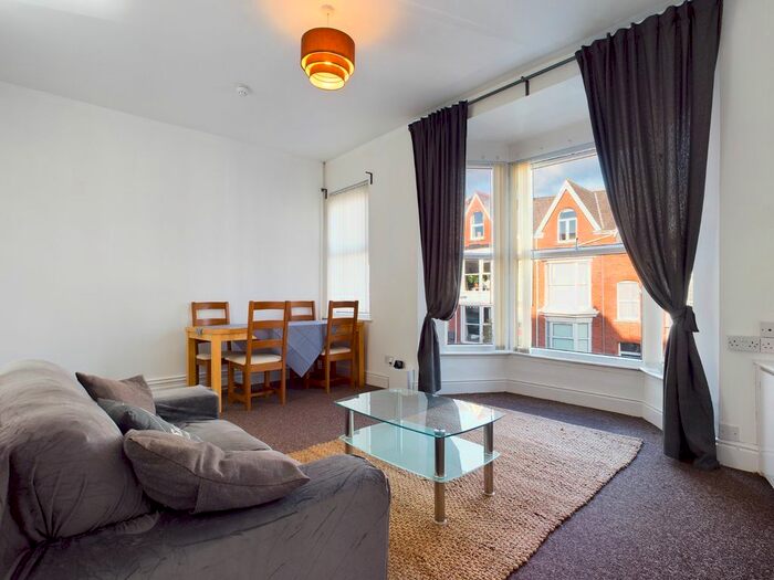 1 Bedroom Flat To Rent In Hawthorne Avenue, Uplands, Swansea, SA2