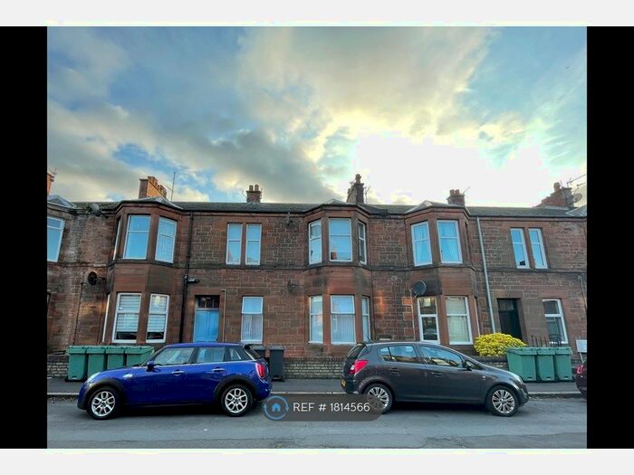 2 Bedroom Flat To Rent In Virginia Gardens, Ayr, KA8