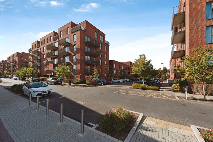 2 Bedroom Apartment For Sale In Harrow View, Harrow, HA1