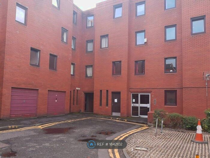 2 Bedroom Flat To Rent In New City Road, Glasgow, G4