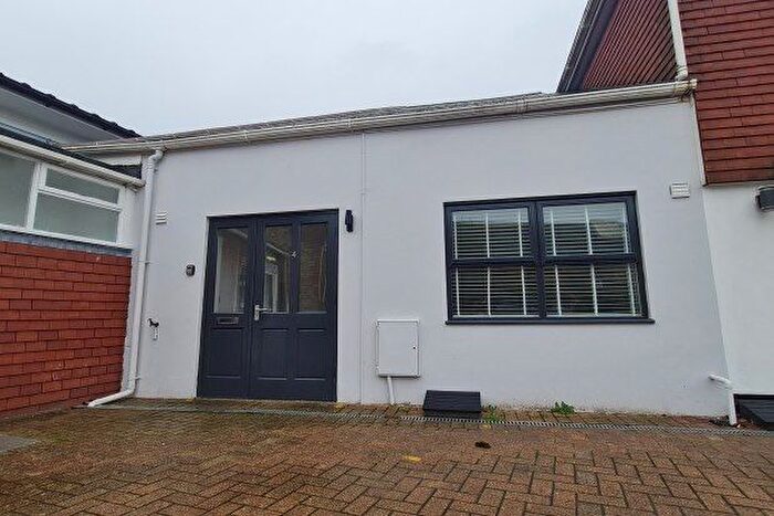 1 Bedroom Maisonette To Rent In Pyle Street, Newport, PO30