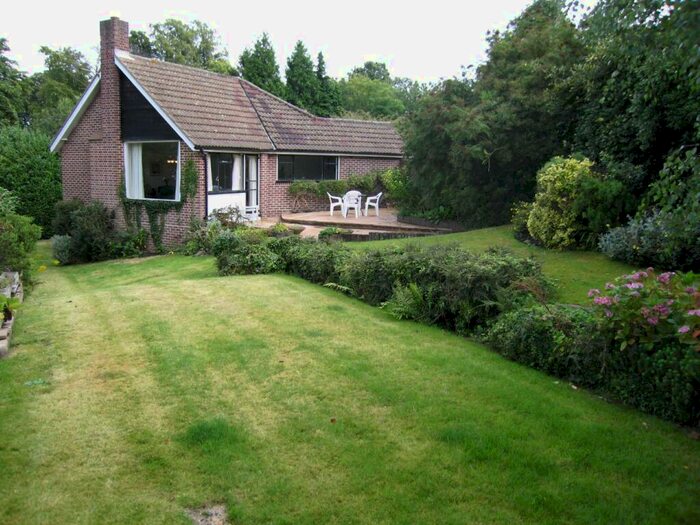 3 Bedroom Bungalow To Rent In Bonchester Close, Chislehurst, Kent, BR7