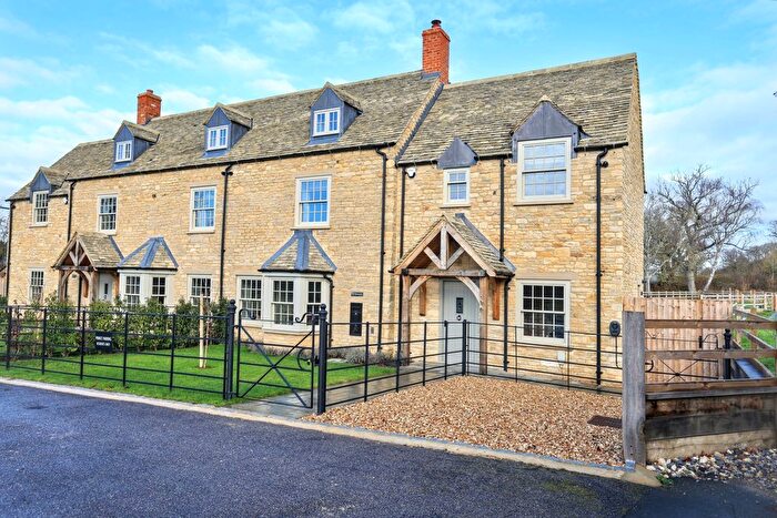 4 Bedroom Semi Detached House For Sale In The Britannia, Barnard Gate, Witney, OX29