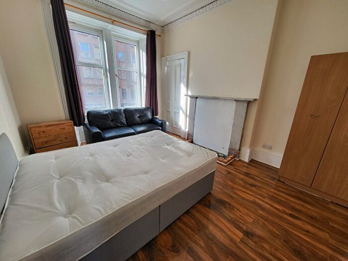 2 Bedroom Flat To Rent In Hill Street, Garnethill, Glasgow, G3