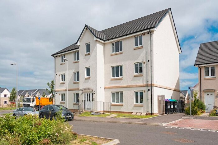 2 Bedroom Flat To Rent In Mackinnon Crescent, Kirkliston, Edinburgh, EH29
