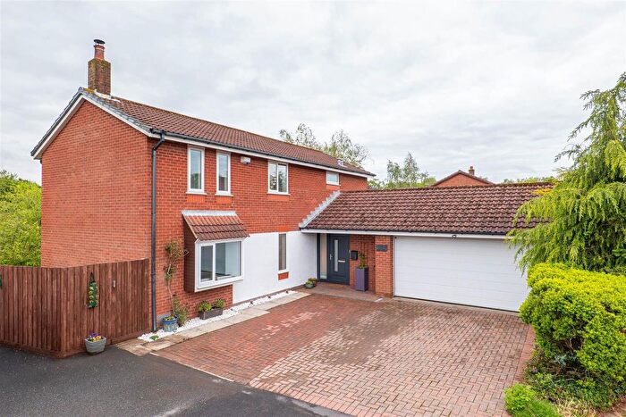 4 Bedroom Detached House For Sale In The Farthings, Chorley, PR7