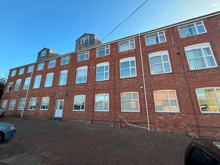 2 Bedroom Flat To Rent In Avondale Road, Kettering, NN16