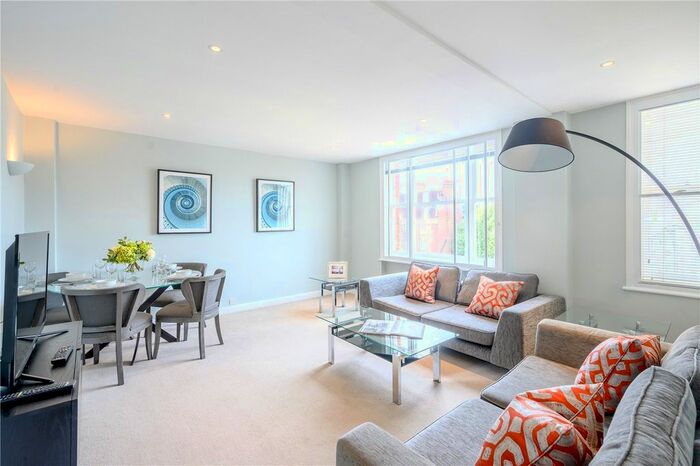 2 Bedroom Flat To Rent In Hill Street, London, W1J