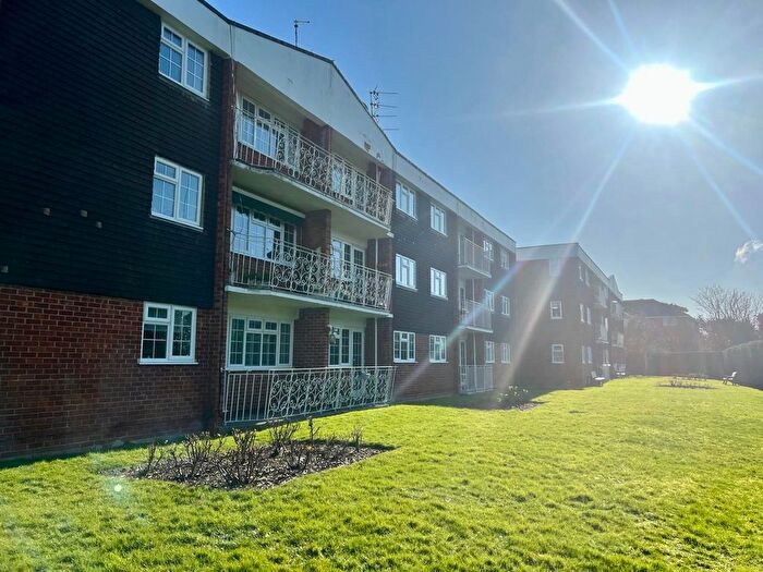 2 Bedroom Flat To Rent In Mark Anthony Court, Hayling Island, PO11