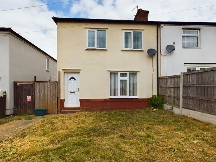 3 Bedroom Semi-Detached House To Rent In Theodore Road, Askern, Doncaster, DN6