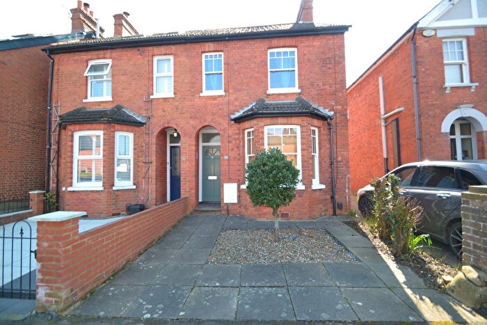 2 Bedroom Terraced House To Rent In Penyston Road, Maidenhead, SL6