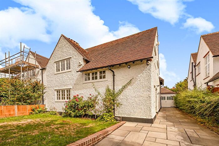 4 Bedroom Detached House To Rent In Temple Fortune Lane, London, NW11