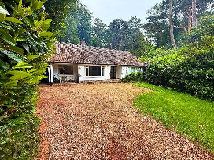 2 Bedroom Detached Bungalow To Rent In Springfield Road, Lower Parkstone, Poole, BH14