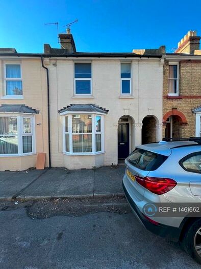 5 Bedroom Terraced House To Rent In Martyrs Field Road, Canterbury, CT1