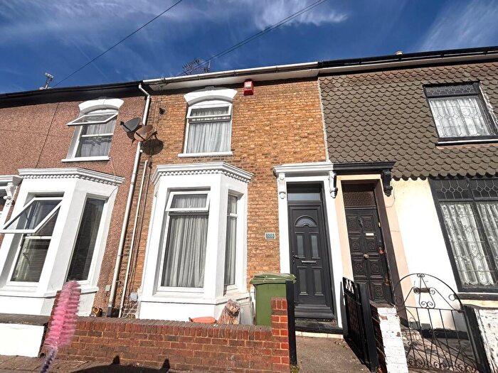 2 Bedroom House To Rent In Alma Road, Sheerness, ME12