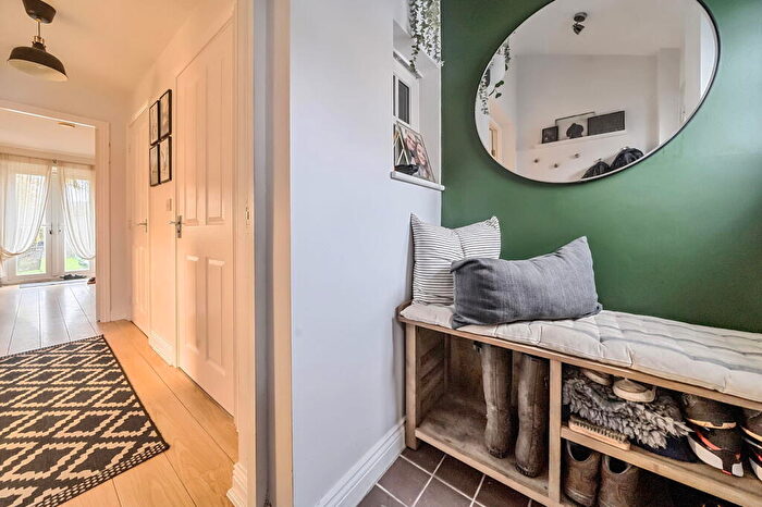 2 Bedroom End Of Terrace House For Sale In Acorn Gardens, Burghfield Common, Reading, RG7