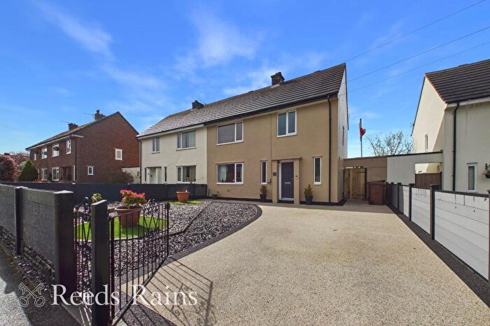 3 Bedroom Semi Detached House For Sale In Mavis Drive, Coppull, Chorley, Lancashire, PR7