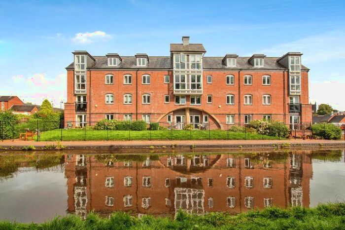 1 Bedroom Flat For Sale In Joules Court, Stone, ST15