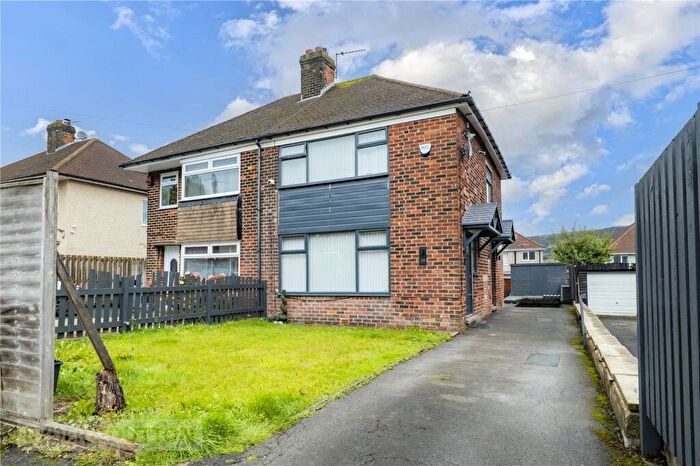 3 Bedroom Semi-Detached House For Sale In Nursery Grove, Halifax, West Yorkshire, HX3