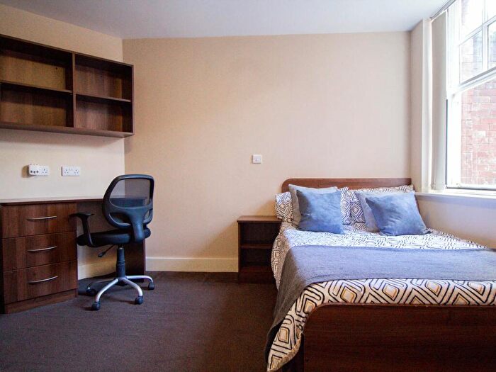 2 Bedroom Apartment To Rent In Apt, A Clarendon Road #, LS2