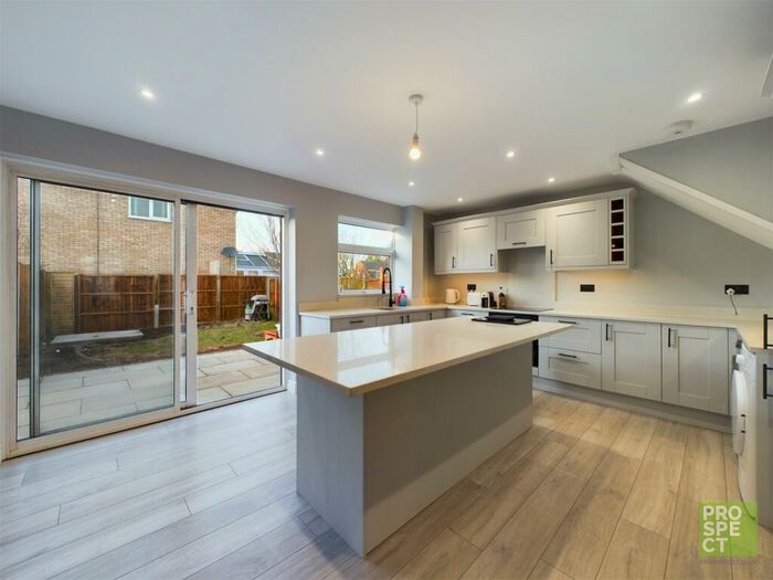 3 Bedroom Semi-Detached House To Rent In Bartons Drive, Yateley, Hampshire, GU46