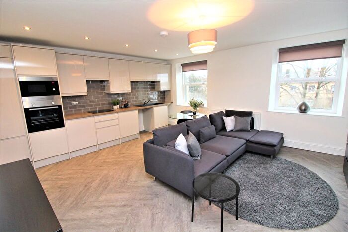 1 Bedroom Flat To Rent In Market Place, Ramsbottom, BL0