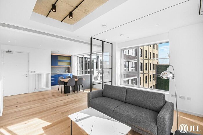 1 Bedroom Flat To Rent In Douglass Tower, Good Luck Hope, E14