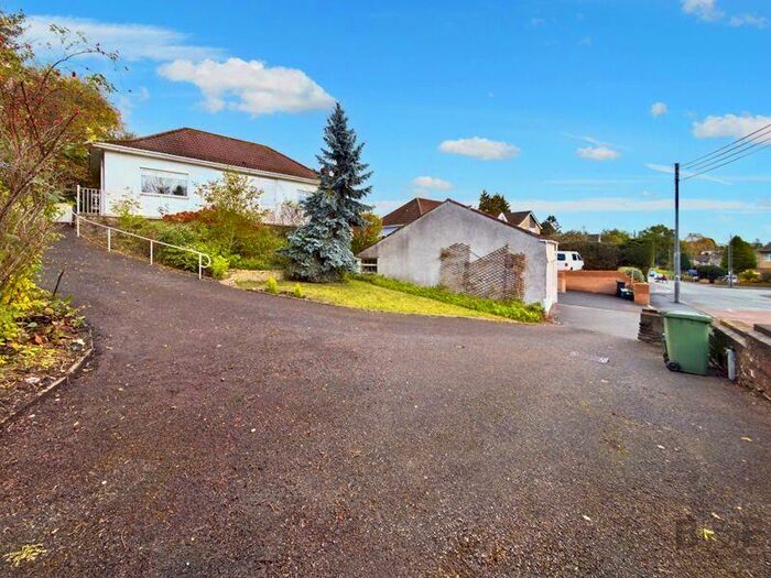 3 Bedroom Detached Bungalow To Rent In Orchard Road Kingswood, BS15