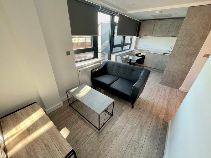 Apartment To Rent In Alma Street, Luton, LU1