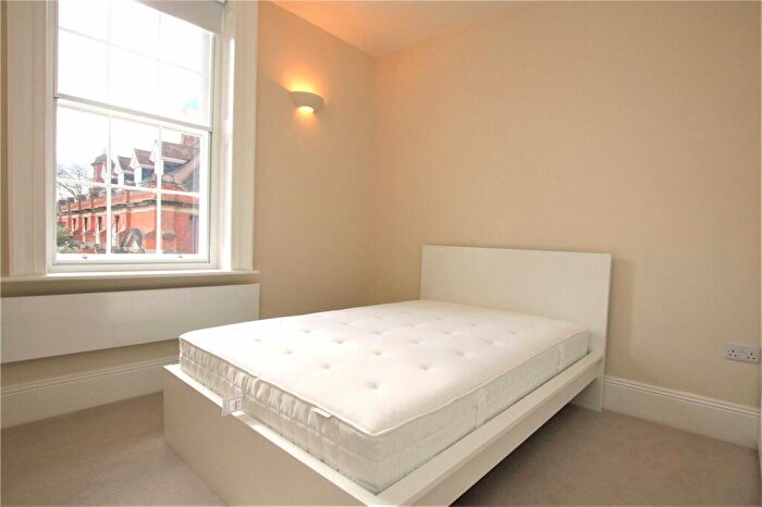 2 Bedroom Apartment For Sale In St. Marys Hall, London Road, Reading, Berkshire, RG1