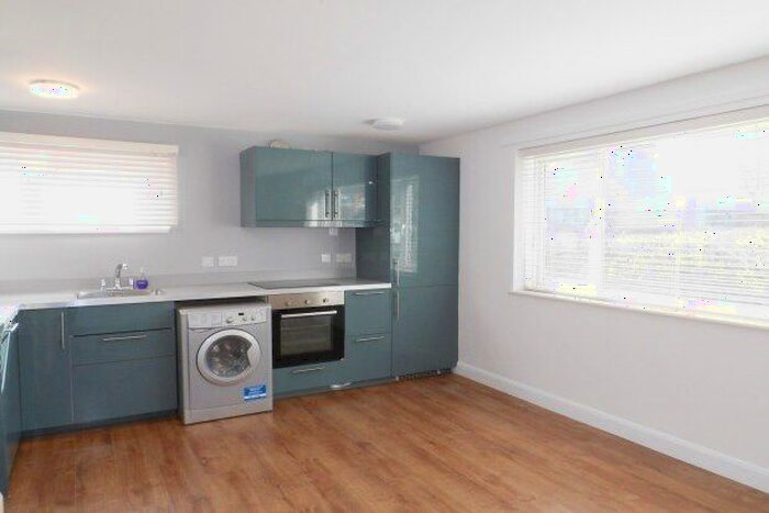 Studio To Rent In Winchester Court, Romsey, SO51