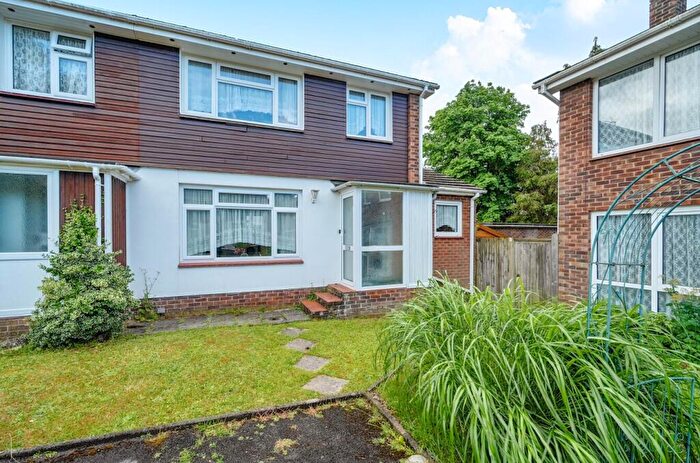 3 Bedroom Semi-Detached House For Sale In Sycamore Avenue, Hiltingbury, Chandler's Ford, SO53