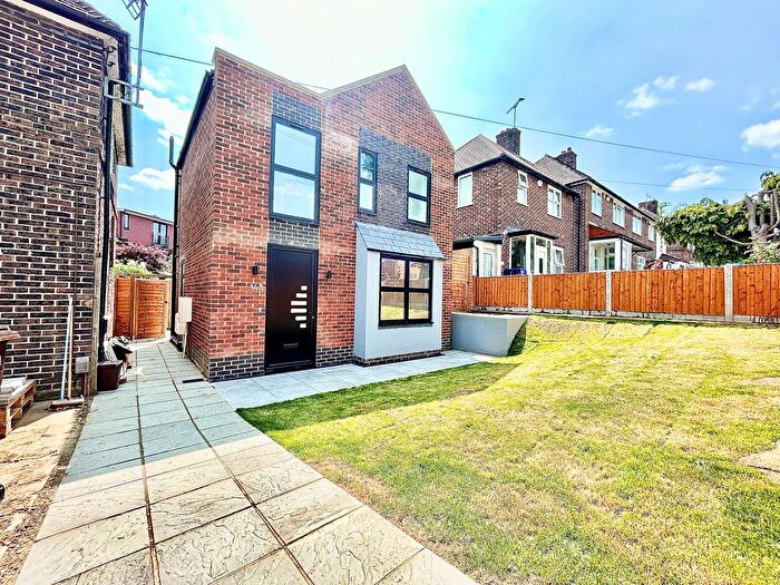 2 Bedroom Property To Rent In Winslow Grove, London, E4