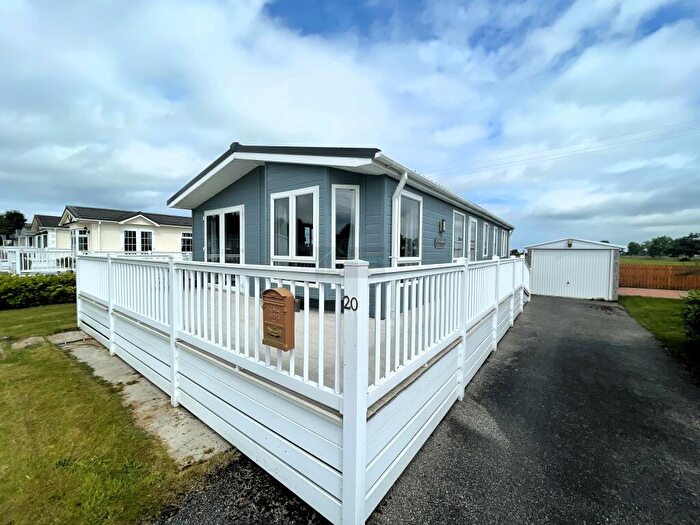 2 Bedroom Park Home For Sale In Grosvenor Park, Riverview Country Park, Mundole, Forres, Morayshire, IV36